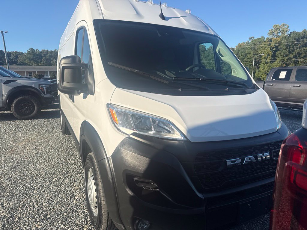 Used 2026 RAM ProMaster 2500 w/ Convenience Group FWD image 2