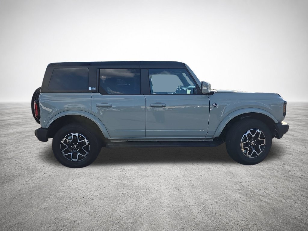 Used 2022 Ford Bronco Outer Banks AWD/4WD image 9