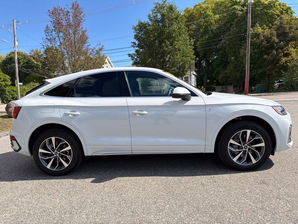 Used 2023 Audi Q5 2.0T Premium w/ Convenience Package AWD/4WD image 8
