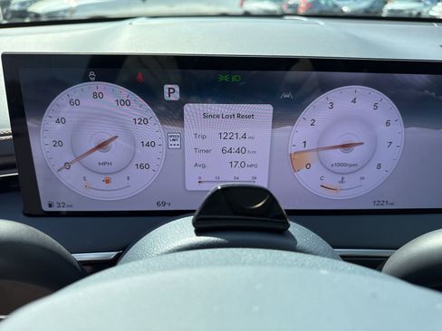 Used 2026 Genesis GV70 3.5T Sport Prestige AWD/4WD image 32