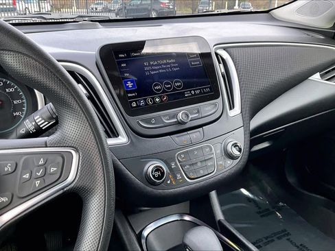 Used 2024 Chevrolet Malibu LT image 6