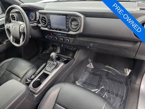Used 2023 Toyota Tacoma TRD Off-Road w/ TRD Premium Off Road Package AWD/4WD image 31