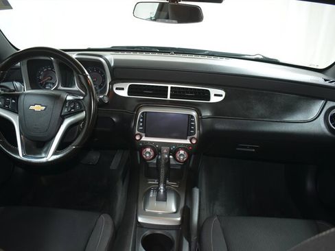 Used 2015 Chevrolet Camaro LT w/ 1LT Preferred Package RWD image 8