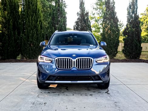 Used 2022 BMW X3 sDrive30i w/ Convenience Package RWD image 3