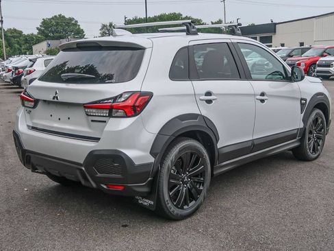 Used 2025 Mitsubishi Outlander Sport AWD image 9