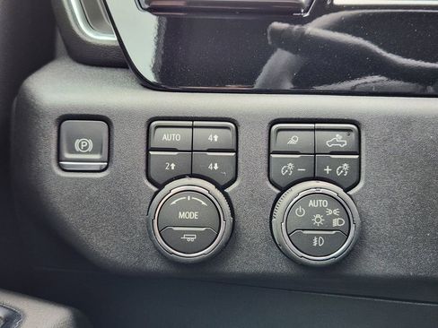 New 2026 Chevrolet Silverado 2500 LTZ w/ LTZ Plus Package AWD/4WD image 23