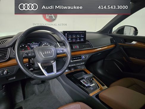 Used 2023 Audi Q5 2.0T Premium w/ Convenience Package AWD/4WD image 22