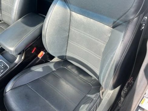Used 2019 Kia Sorento EX w/ EX Touring Package AWD/4WD image 15