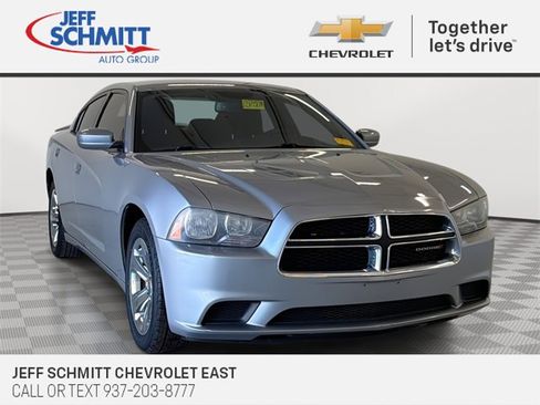 Used 2014 Dodge Charger SE w/ Sport Appearance Group image 1