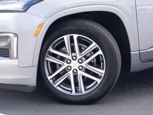Used 2023 Chevrolet Traverse High Country AWD/4WD image 26