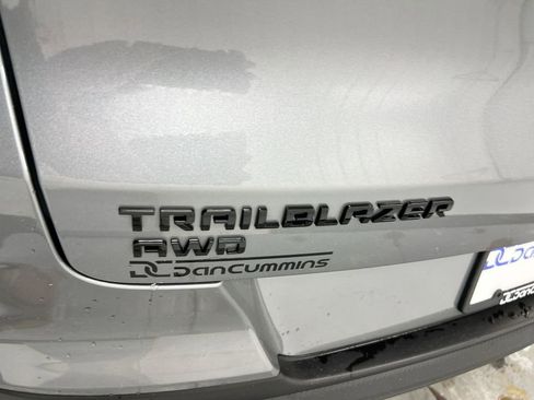 Used 2023 Chevrolet TrailBlazer RS w/ Convenience Package image 25