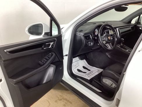 Used 2016 Porsche Macan S AWD/4WD image 9