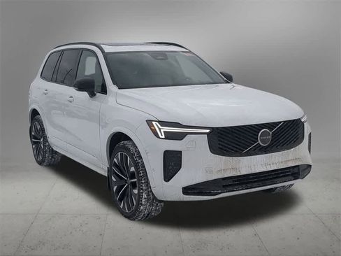 New 2026 Volvo XC90 B6 Ultra w/ Protection Package Premier image 8
