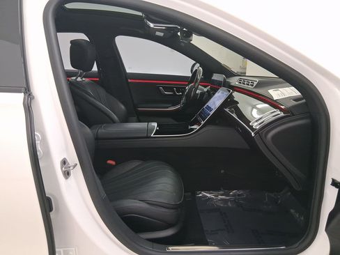 Used 2023 Mercedes-Benz S 500 S 500 image 35