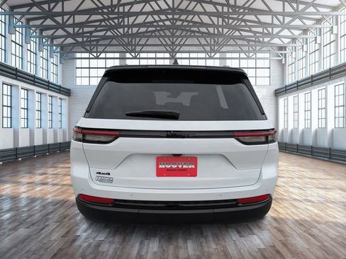 New 2025 Jeep Grand Cherokee Limited image 5