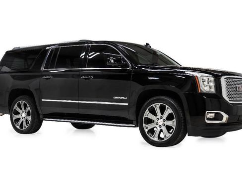Used 2017 GMC Yukon XL Denali w/ Open Road Package RWD image 1
