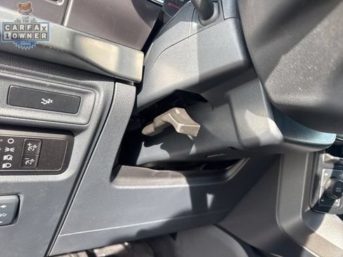 Used 2023 Ford F150 Lariat AWD/4WD image 26