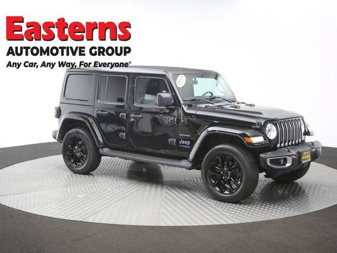 Used 2022 Jeep Wrangler Unlimited Sahara w/ Cold Weather Group AWD/4WD image 49