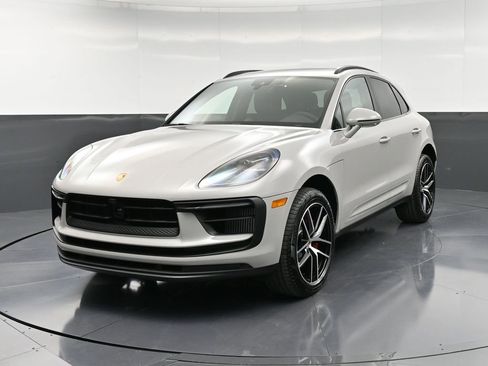 New 2026 Porsche Macan S AWD/4WD image 1