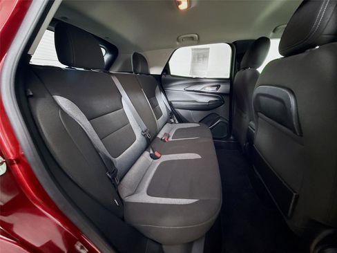 Used 2023 Chevrolet TrailBlazer LT w/ Convenience Package FWD image 26