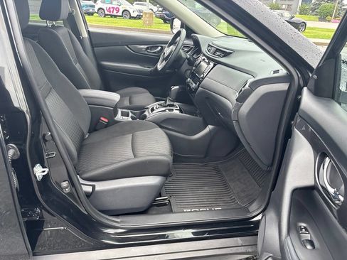 Used 2019 Nissan Rogue SV AWD/4WD image 33