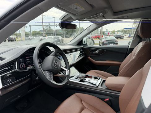 Used 2020 Audi Q8 Prestige AWD/4WD image 5