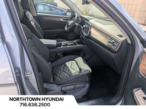 Used 2026 Volkswagen Atlas SE AWD/4WD image 36