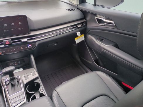 New 2026 Kia Sportage EX FWD image 13