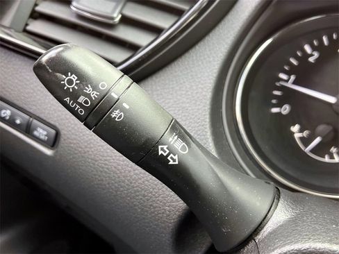 Used 2019 Nissan Rogue Sport SV w/ All-Weather Package image 31