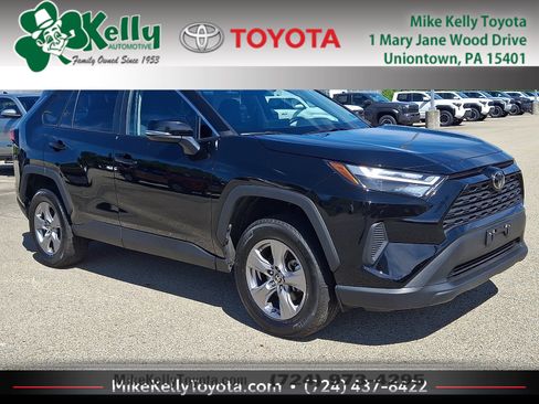 Used 2025 Toyota RAV4 XLE AWD/4WD image 1