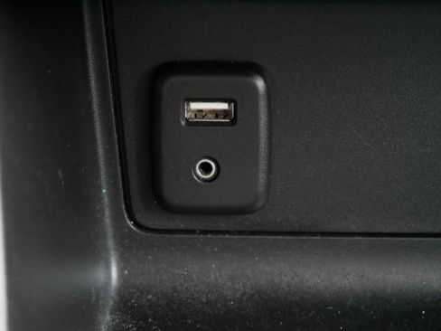 Used 2016 Chevrolet Colorado Z71 image 31