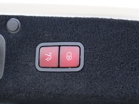 Used 2018 Mercedes-Benz S 560 4MATIC Sedan image 72