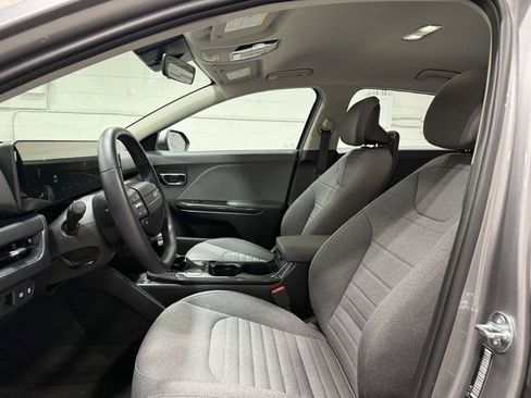 Used 2025 Kia K4 EX FWD image 16