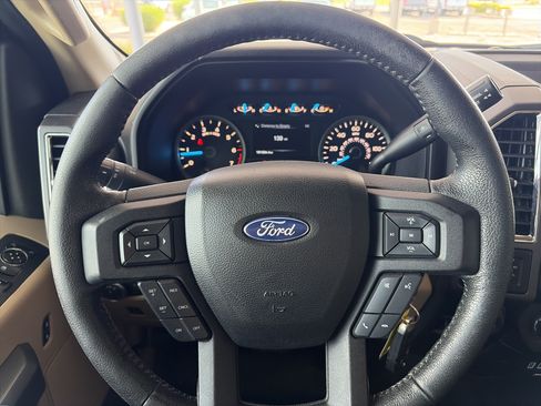 Used 2016 Ford F150 XLT w/ Equipment Group 302A Luxury AWD/4WD image 17