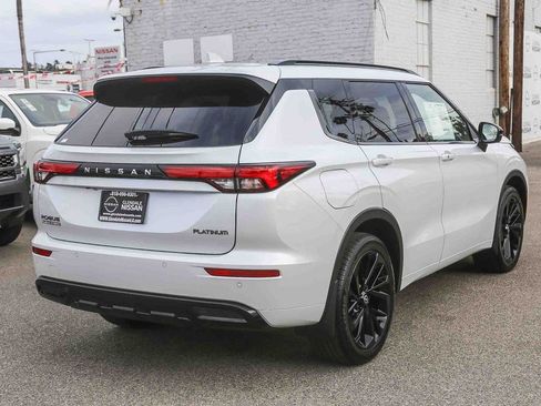 New 2026 Nissan Rogue Platinum AWD/4WD image 8