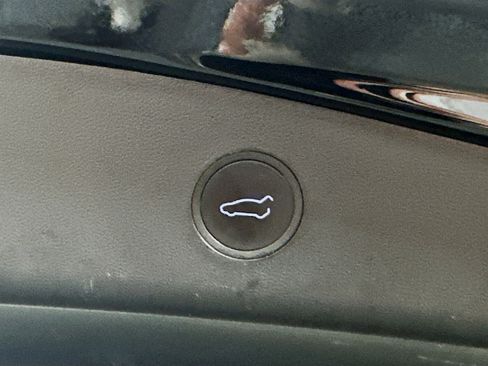 Used 2023 Tesla Model 3 Performance image 28