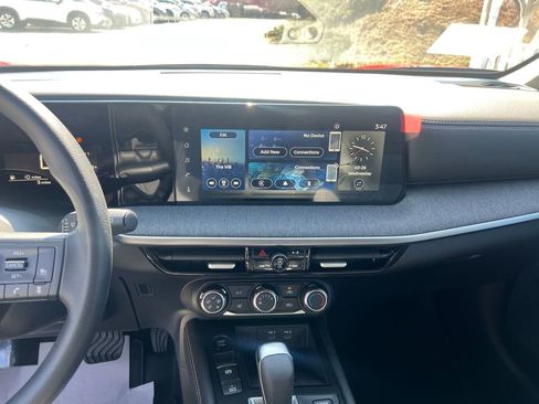 Certified 2025 Nissan Kicks SV AWD/4WD image 20