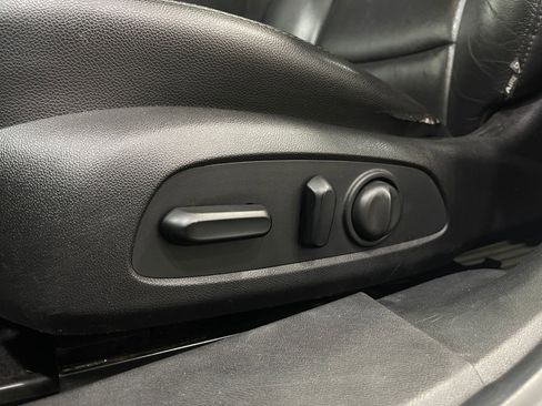 Used 2017 Chevrolet Malibu Premier w/ Premier Sun and Wheel Package image 17