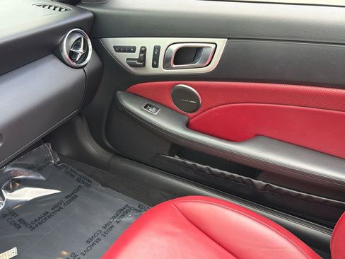 Used 2014 Mercedes-Benz SLK 350 image 27
