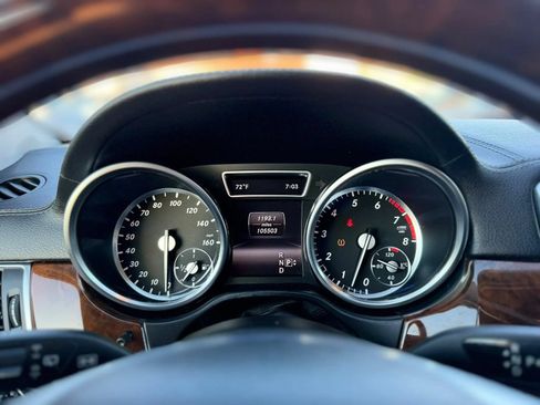 Used 2015 Mercedes-Benz GL 550 4MATIC image 23