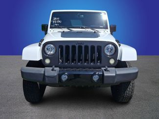 Used 2014 Jeep Wrangler Unlimited Sahara AWD/4WD video 2