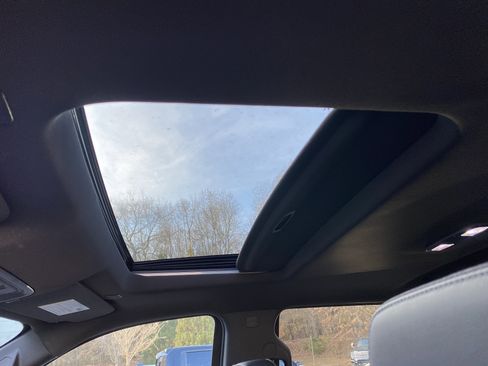 Used 2020 Chevrolet Silverado 1500 High Country w/ Technology Package image 34