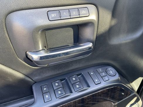 Used 2016 GMC Sierra 2500 Denali w/ Duramax Plus Package image 38