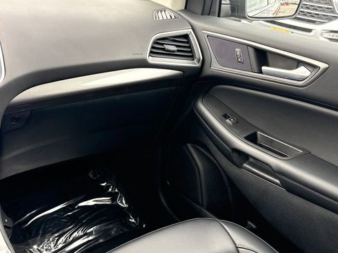 Certified 2024 Ford Edge SEL w/ Convenience Package image 16