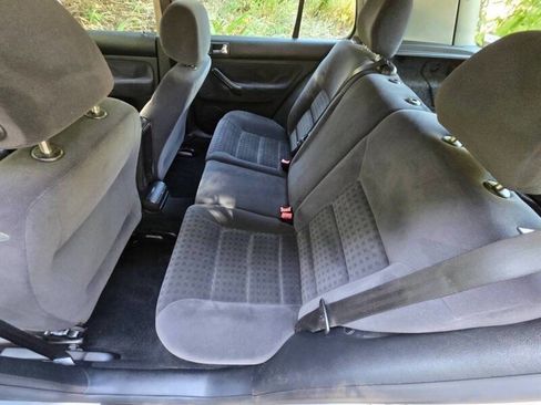Used 2002 Volkswagen Golf GLS image 15