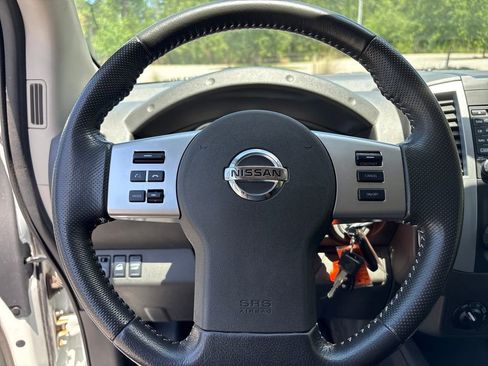 Used 2019 Nissan Frontier PRO-4X AWD/4WD image 11