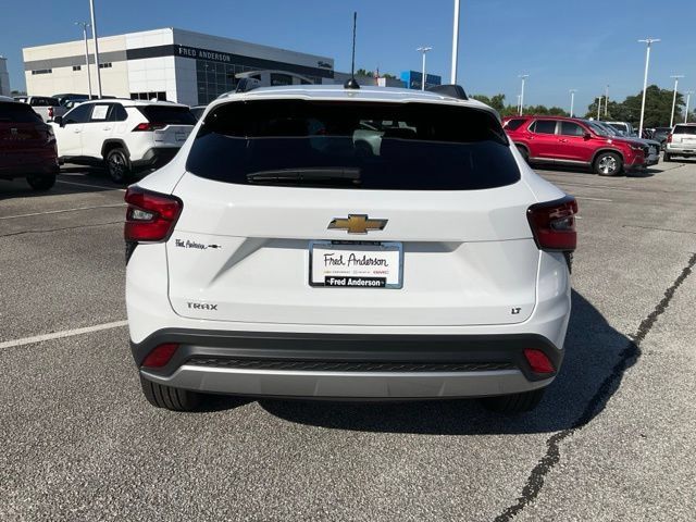 Certified 2026 Chevrolet Trax LT FWD image 21