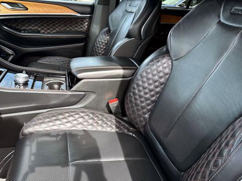 Used 2021 Jeep Grand Cherokee L Summit image 21