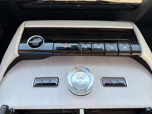 New 2026 Lincoln Navigator Premiere AWD/4WD image 30