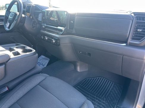 Used 2024 GMC Sierra 1500 Elevation image 17